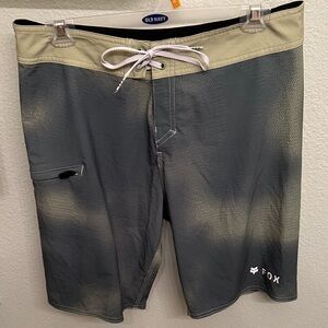 Fox Men's Gray and Tan Board Shorts with Drawstring Waist